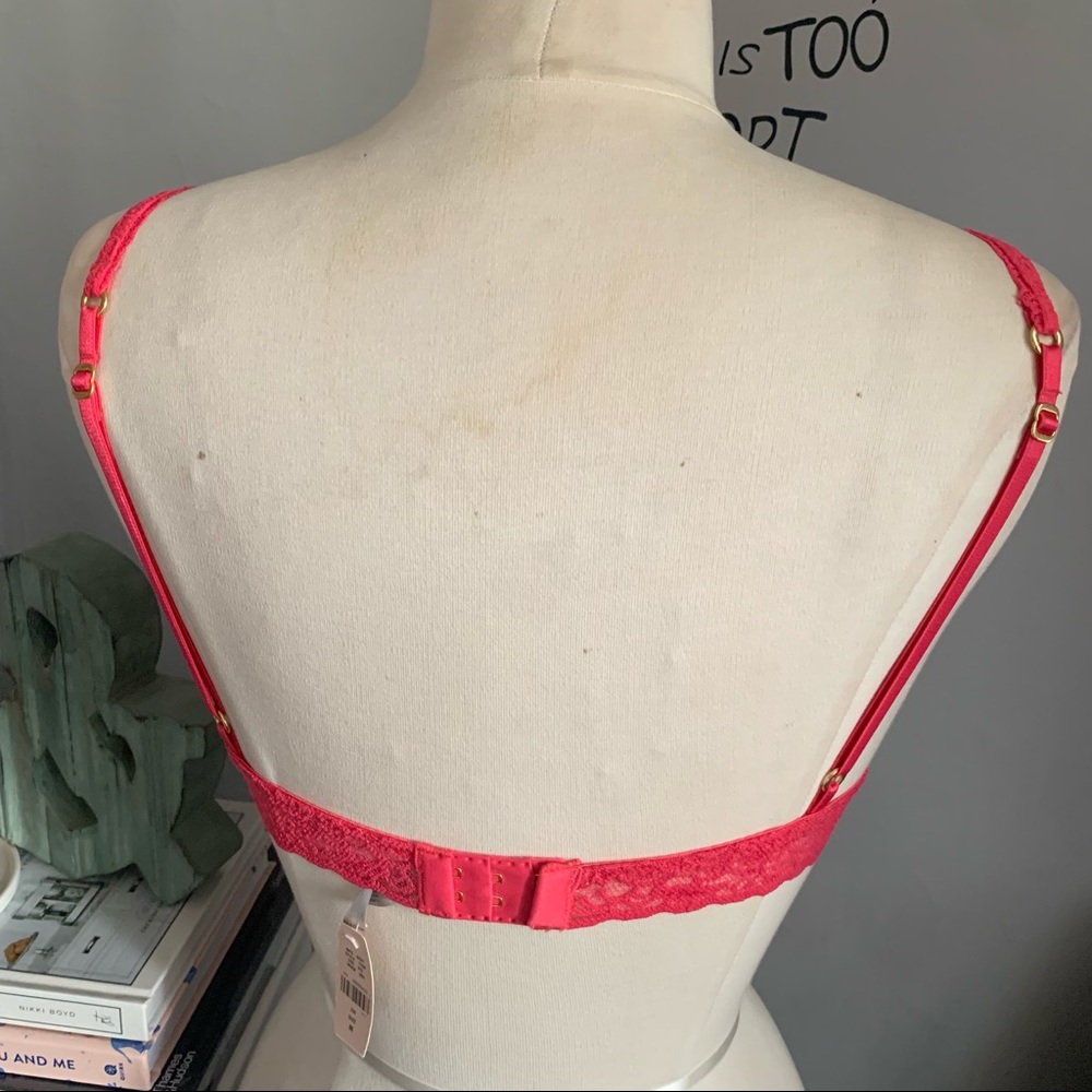 Victoria’s Secret// lace bralette size Medium - Picture 2 of 4